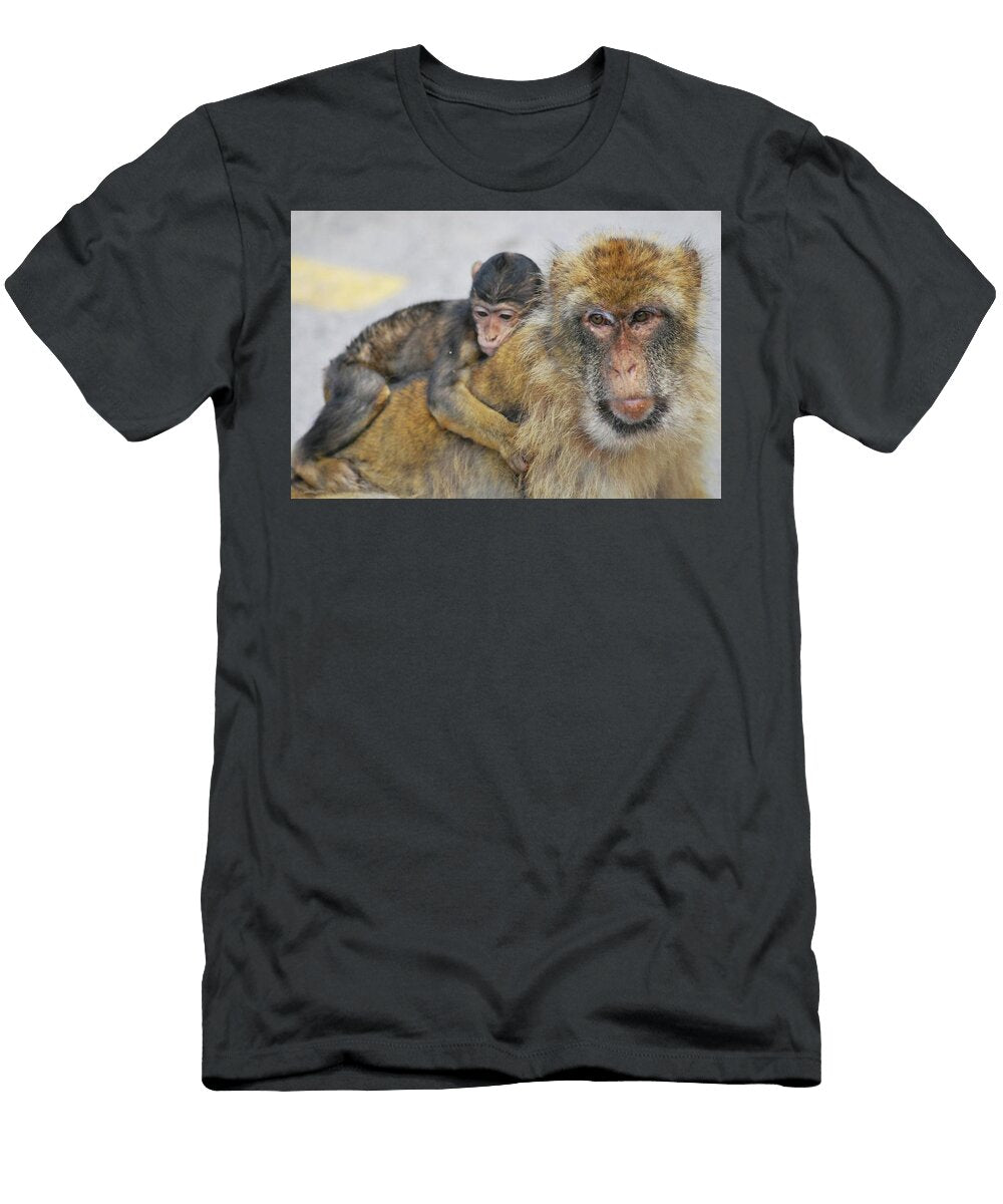 205 Beautiful Primate Nature Photography T-Shirt